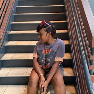 Meet your Posher, Tania